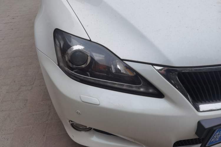Used Lexus IS 2011 250C Right Front Headlight
