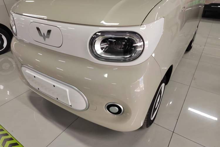 Used Wuling Hongguang MINIEV 2024 3rd Generation 215km Youth Edition Left Front Headlight