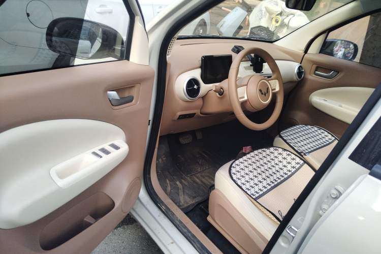 Used Wuling Hongguang MINIEV 2025 Four-Door Version Advanced Edition