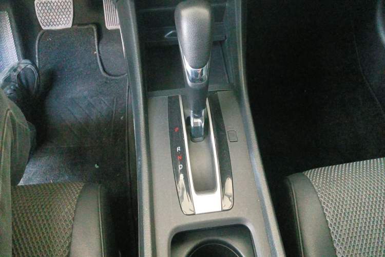 Used Honda Jade 2020 1.8L automatic Comfort version
