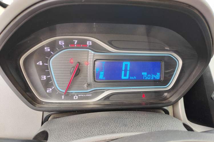 Used Chevrolet Aveo Sonic 2014 Sedan 1.4SL MT Comfort Edition Instrument Cluster