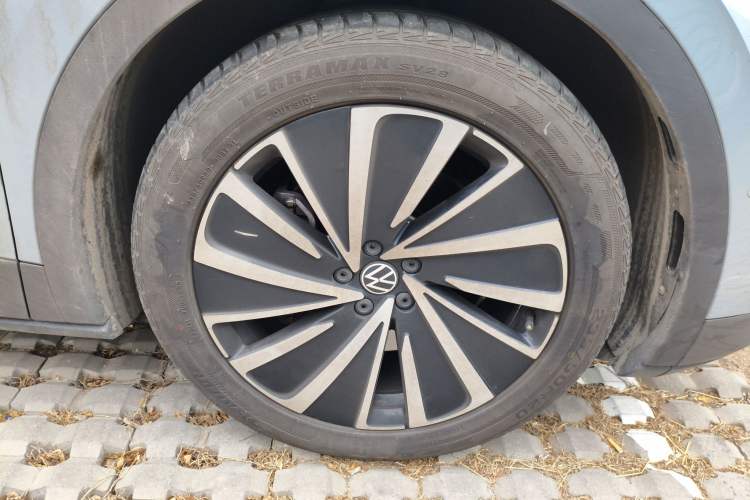 Used Volkswagen ID.4 X 2023 Smart Enjoyment Long-Range Version