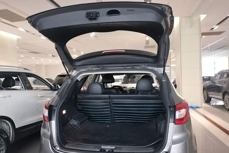 Used Hyundai ix35 2013 2.0L Automatic Two-Wheel Drive Smart GLS China IV Standard
