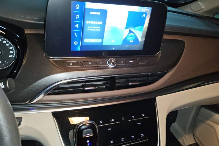 Used Buick GL8 2023 Land Executive Class Comfort Model
