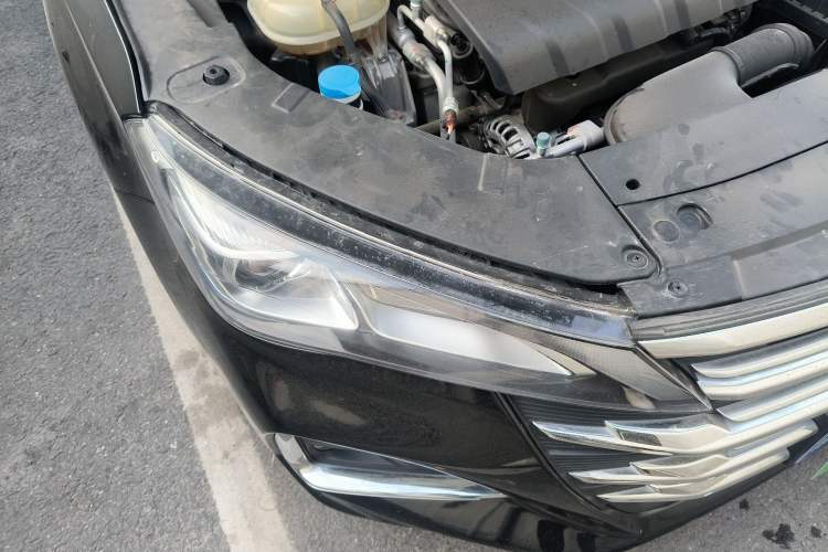 Used GAC Trumpchi GA6 2022 270T Automatic Elite Edition Right Front Headlight