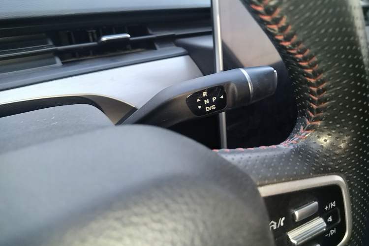 Used NETA V 2021 Standard Range Entertainment Version – Upgraded Model