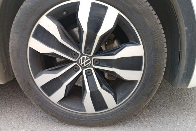 Used Volkswagen Tiguan L 2022 330TSI Automatic Two-Wheel Drive R-Line Enhanced Edition
