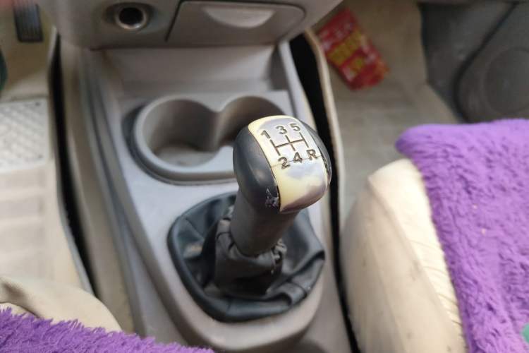 Used Wuling Hongguang 2013 1.5L Comfort Model
