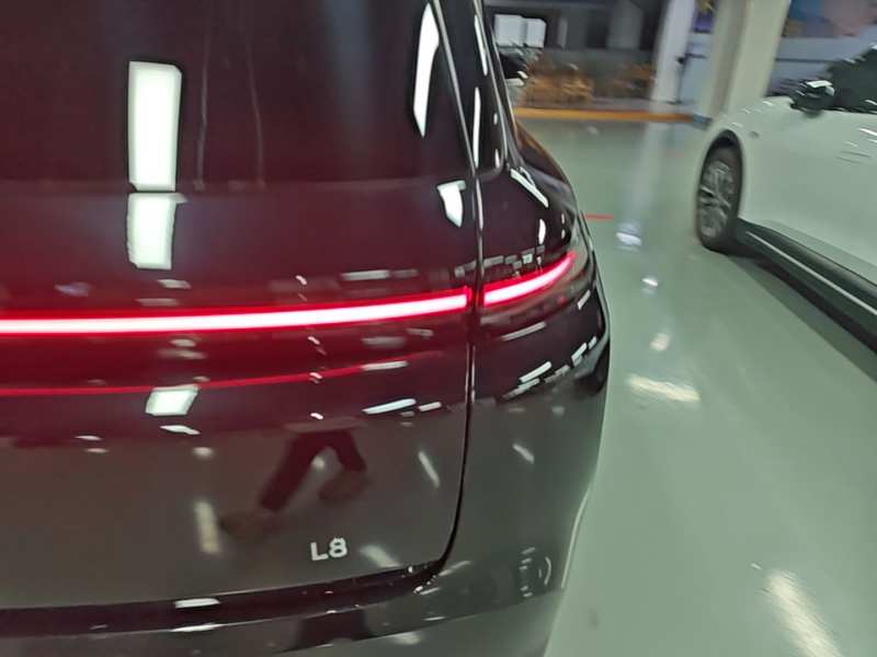 Used Li Auto L8 2025 Pro Smart Refresh Edition — 7