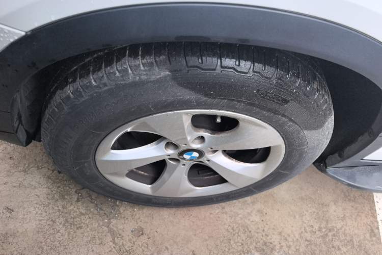 Used BMW X3 2014 xDrive20i Leading Model Left Front Wheel Hub