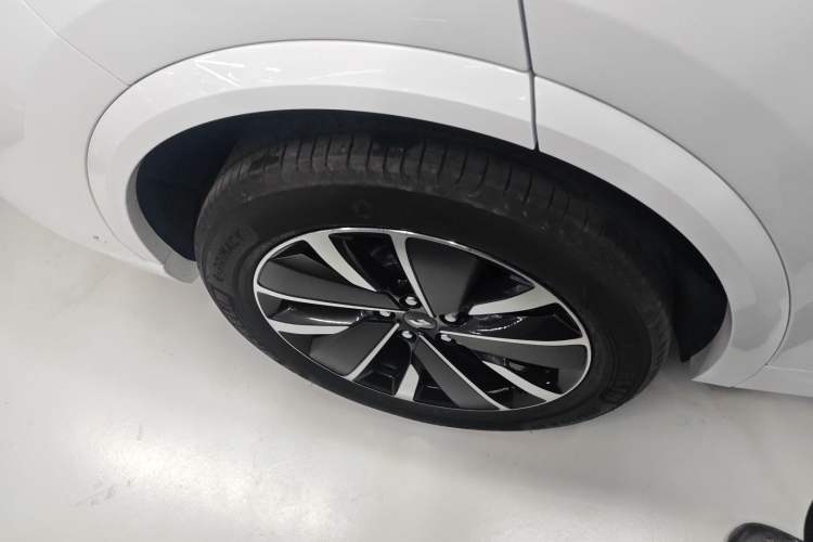 Used Li Auto L7 2025 Max Smart Refresh Edition Exterior 5