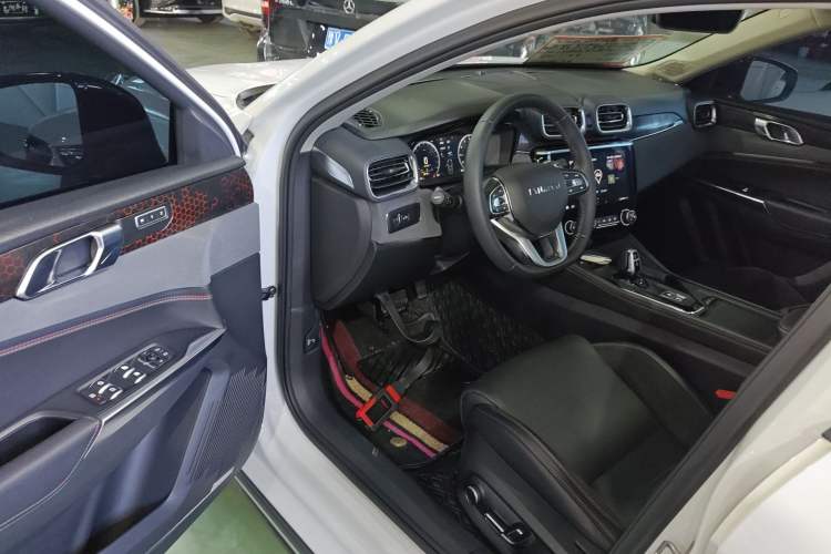 Used Lynk & Co 02 2019 1.5T DCT Two-Wheel Drive Pro Edition China VI Standard
