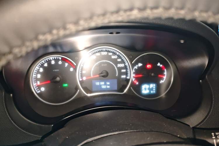 Used Renault Koleos 2012 2.5L 4x4 Comfort Edition with Navigation
