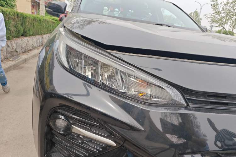 Used Toyota Wildlander 2022 2.0L CVT Two-Wheel Drive Luxury PLUS Edition Right Front Headlight