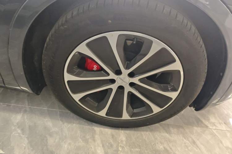 Used Hima Luxeed R7 2024 All-Electric 736 km Ultra
