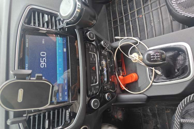 Used Geely Auto Vision X6 2016 1.8L Manual Luxury Model
