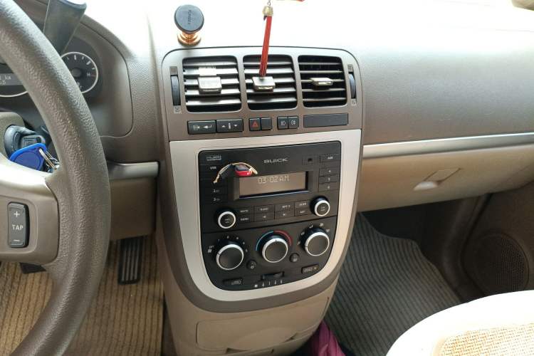 Used Buick GL8 2014 2.4L Classic Edition
