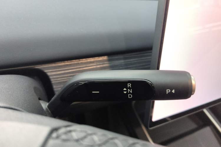 Used ONVO L60 2024 60 kWh All-Wheel Drive