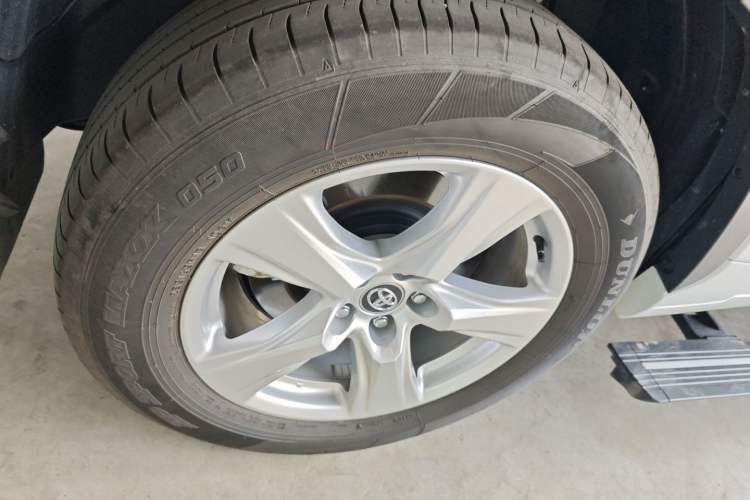 Used Toyota Highlander 2026 Model 2.5L Intelligent Electric Hybrid Dual-Engine Two-Wheel-Drive Elite Edition 5-seater Exterior 3