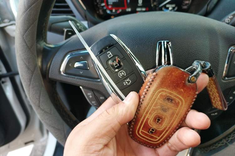 Used Lincoln MKC 2018 2.0T Two-Wheel Drive Deluxe Edition
