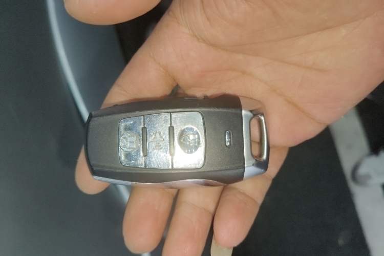 Used Haval H2 2016 Red-Label 1.5T Manual Two-Wheel Drive Luxury Model