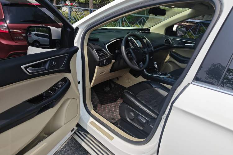 Used Ford Edge 2016 EcoBoost 245 Two-Wheel-Drive Titanium 5-Seater