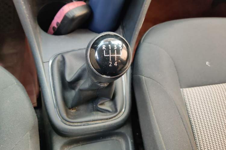 Used Volkswagen Polo 2016 1.4L Manual Fashion Model