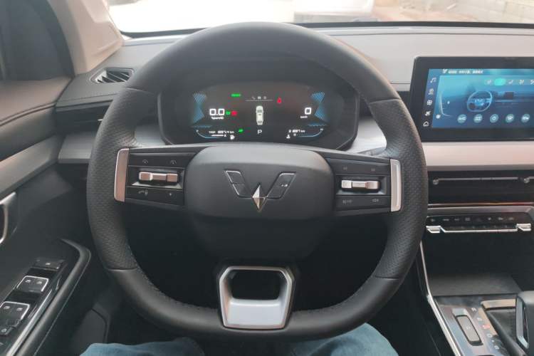Used Wuling Asta 2022 2.0L DHT Electric-Speed Version Steering Wheel