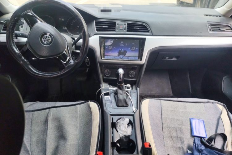 Used Volkswagen Lamando 2018 230TSI DSG Fashion Edition Center Console