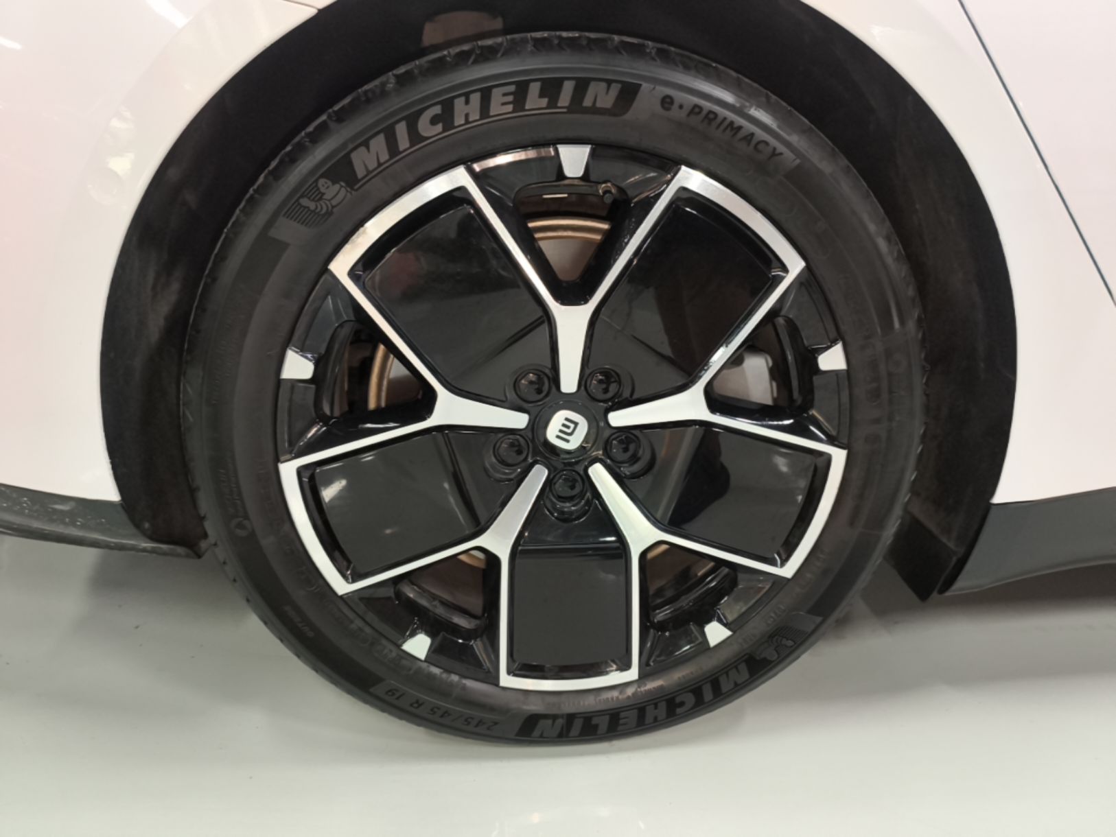 Xiaomi Auto SU7 2024 Rear-Drive Long-Range Intelligent Driving Version — снимка 11
