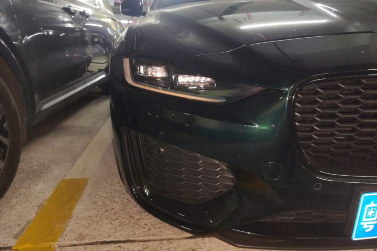 Used Jaguar XEL 2024 2.0T 250 PS R-DYNAMIC S Advanced Sport Edition Right Front Headlight