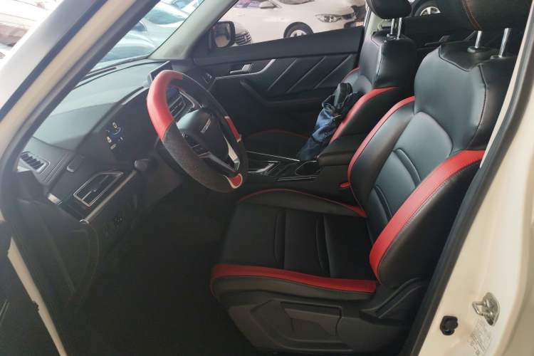 Used Venucia T60 2020 1.6L CVT Smart Drive Version China VI Standard
