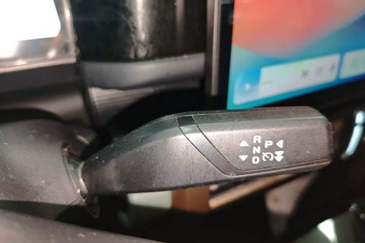 Used iCAR 03 2024 472km Four-Wheel Drive Long-Range Version Gear Lever