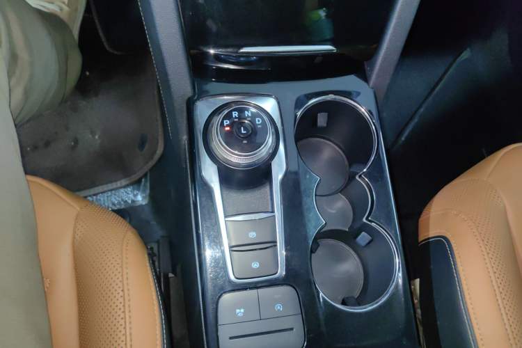 Used Ford Escape 2020 EcoBoost 245 Two-Wheel Drive Smart & Enjoyment Model