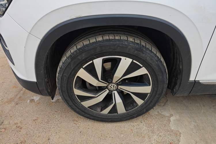 Used Volkswagen Tayron 2019 330TSI Two-Wheel Drive Luxury Model China VI Standard
