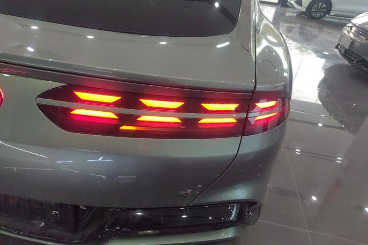 Used Denza Z9GT 2024 1100 Four-Wheel Drive Ultra Version