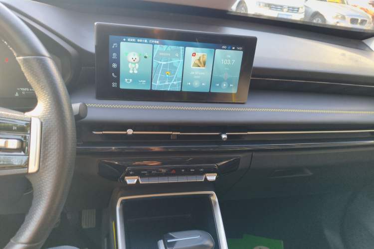 Used Wuling Alvez 2022 1.5T CVT Trendy & Cool Edition
