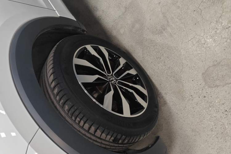 Used Volkswagen Tacqua 2021 280TSI DSG EnjoyPro Smart Connectivity Version