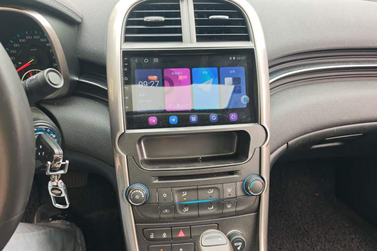 Used Chevrolet Malibu 2013 1.6T Automatic Comfort Edition Audio And AC Panel