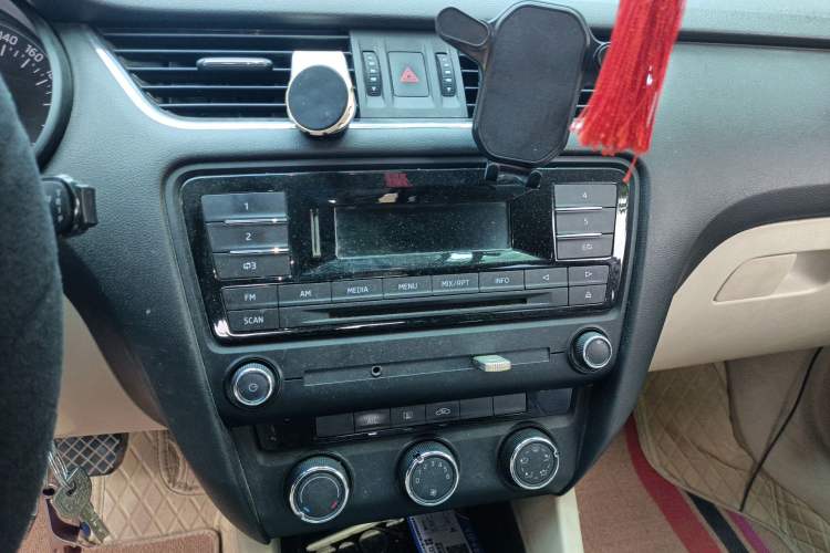 Used Skoda Octavia 2015 1.6L Automatic Yijie Edition