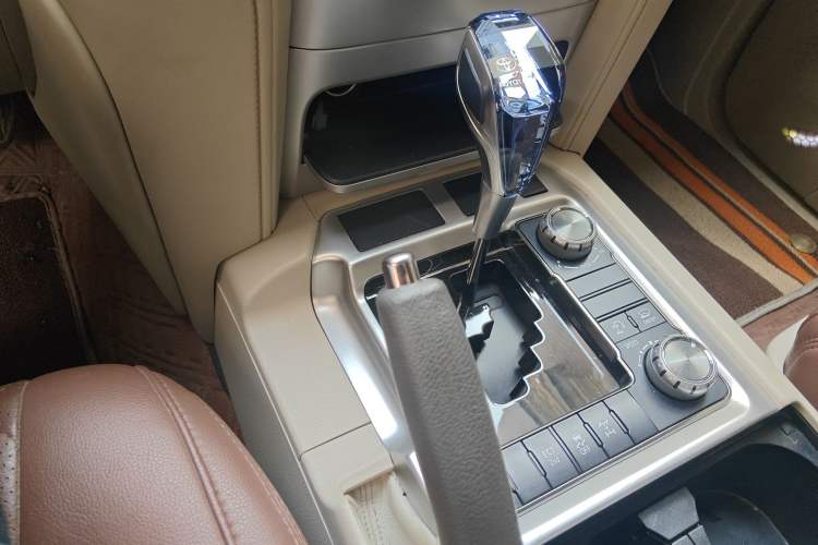 Used Toyota Land Cruiser 
