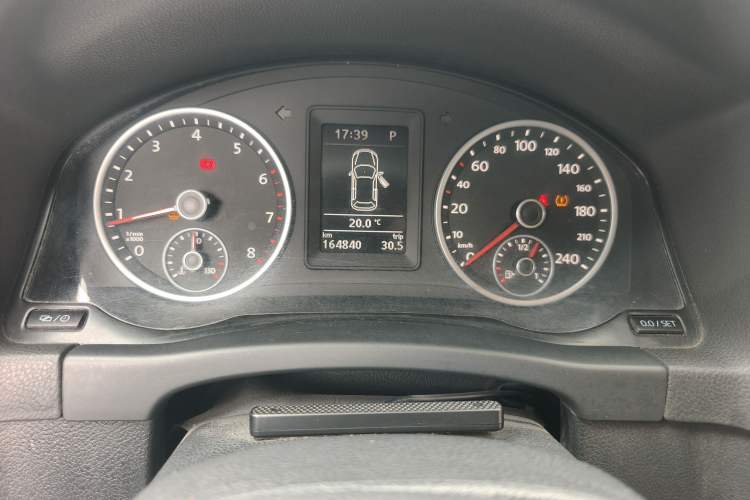 Used Volkswagen Tiguan 2015 1.8TSI Automatic Two-Wheel Drive Trend Edition Instrument Cluster