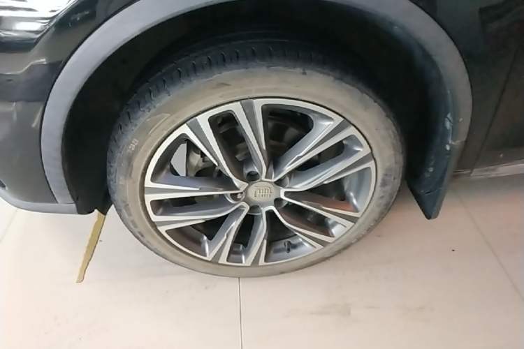 Used BYD Tang 2019 2.0T Automatic SmartConnect Luxury Version 5 Seats China VI Standard