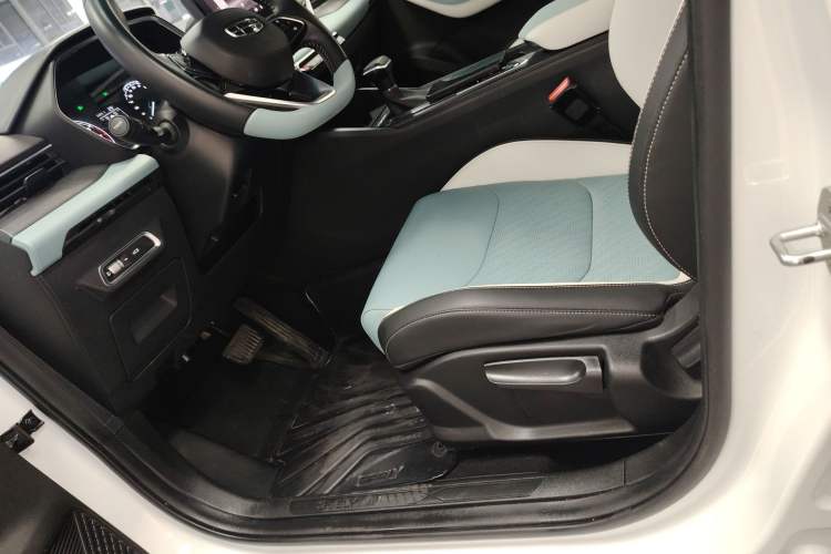 Used Geely Auto Emgrand S 2022 1.4T CVT Crossover Player Edition