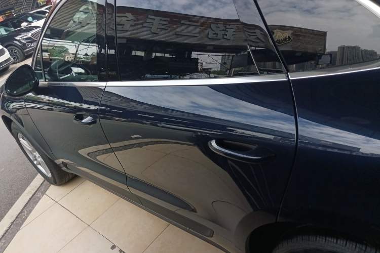 Used Porsche Macan 2018 Macan 2.0T