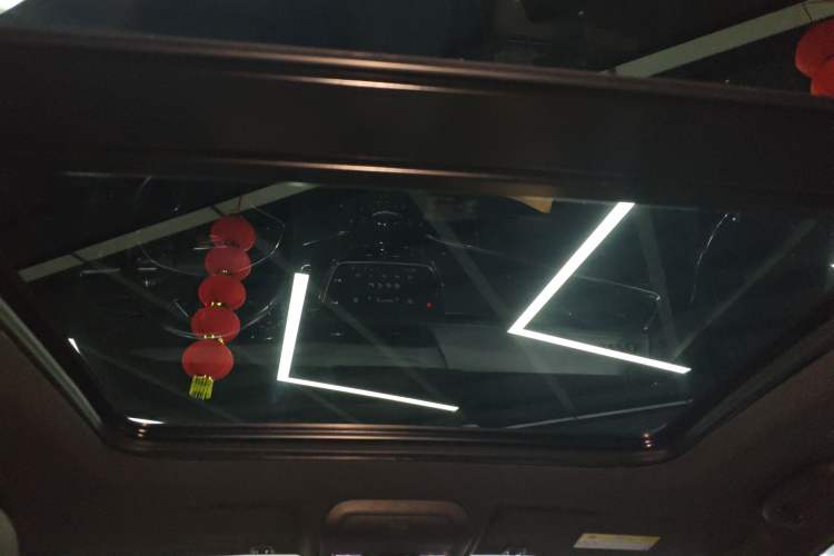 Used Cadillac XT5 2021 28T Luxury Model