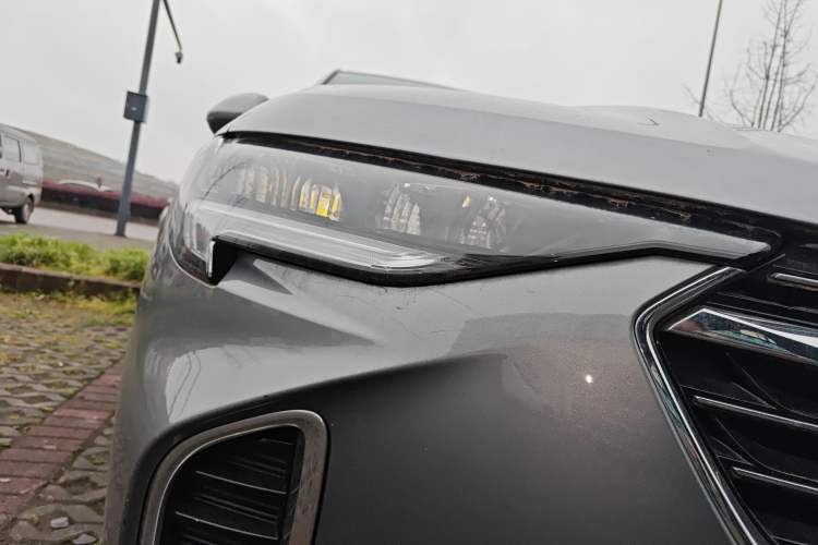 Used Buick Envision 2020 Encore S 652T Two-Wheel Drive Luxury Model