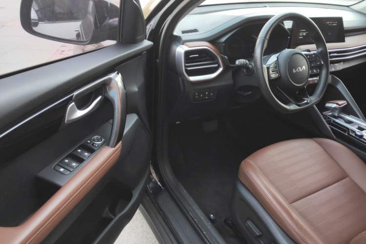 Used Kia Sportage R 2021 Ace 2.0L Splendid Edition
