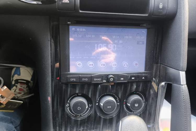 Used Peugeot 3008 2015 2.0L Automatic Classic Edition
