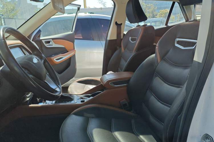 Used Zotye T300 2017 1.5T CVT Luxury Model
